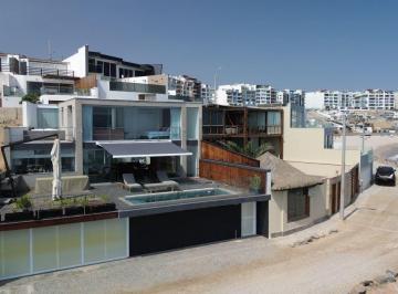 Casa de playa de 5 habitaciones, Lima · Espectacular Casa de Playa en Venta, 1era Fila en Playa Caballeros - Punta Hermosa