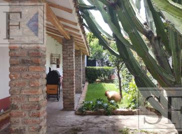 Casa · 300m² · 4 Dormitorios · Casa de Campo en Venta en Caraz