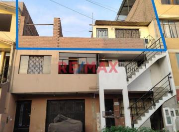 Terreno / Lote · 18m² · ¡Oportunidad Única de Inversión en Comas – Santa Luzmila!