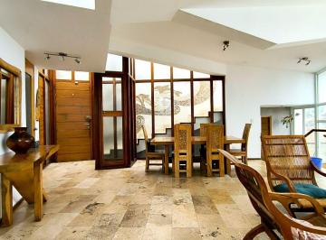 Casa de 4 habitaciones, Lima · Residencia Extraordinaria Frente Al Mar – Playa El Silencio