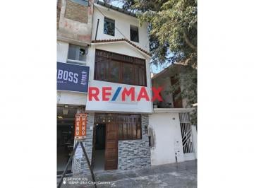 Casa · 140m² · 3 Dormitorios · Alquiler de Casa Remodelada de 3 Pisos – Ideal Para Empresas y oficinas.(S. Wong)