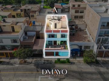 Casa · 208m² · 3 Dormitorios · 2 Estacionamientos · Casa en Venta con Gran Potencial Para Vivienda Multifamiliar Cerca Al Claretiano en San Miguel