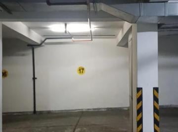 Garage · 12m² · 1 Estacionamiento · Alquiler de Cochera Techada en Valle Hermoso, Surco – ¡Seguridad 24/7!