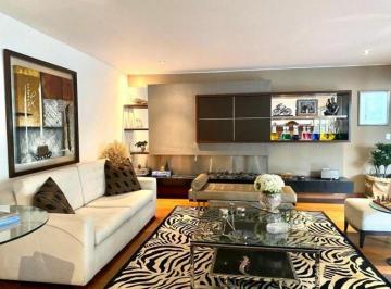 Departamento de 4 habitaciones, Lima · Venta de Departamento en Primer Piso con Piscina