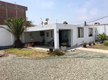 Casa · 90m² · 1 Dormitorio · 3 Estacionamientos · Casa Tipo Bungalow en Esquina – Playa Los Pulpos, Lurín