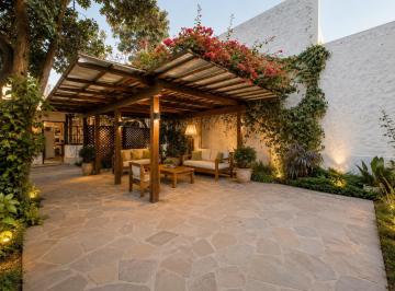 Casa · 302m² · 3 Dormitorios · 3 Estacionamientos · Barandarián - Golf de La Planicie - Casa en Condominio Privado