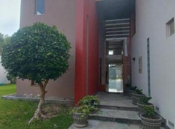 Casa de 4 habitaciones, Lima · En Venta Linda Casa en La Encantada de Villa