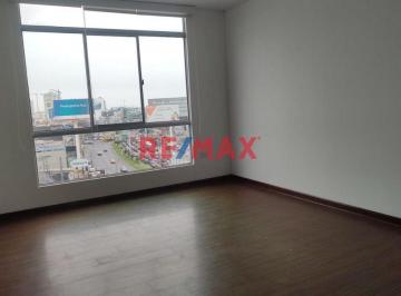 Departamento de 3 habitaciones, Lima · Departamento Amplio y Luminoso en Padre Urraca 380