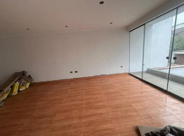 Departamento de 3 habitaciones, Lima · Vendo Departamento 2do Piso de 98 m² en Surquillo