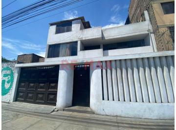 Local comercial · 150m² · 1 Dormitorio · Se Alquila Local en Av Principal