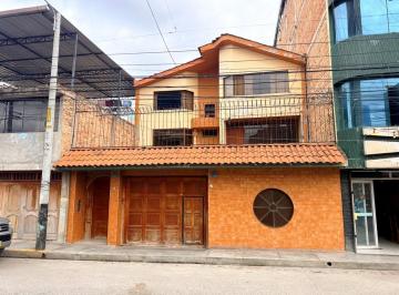 Casa · 114m² · 5 Dormitorios · 1 Estacionamiento · Casa en Cajamarca