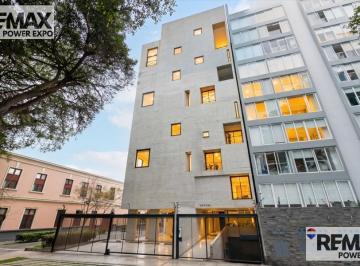 Departamento · 120m² · 2 Dormitorios · 2 Estacionamientos · Alquiler: Exclusivo Flat en Edificio de Colección en Zona Monumental Barranco