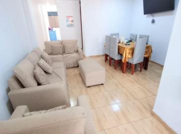 Casa de 6 habitaciones, Lima · Vendo Casa de 2 Pisos - Depas Independientes