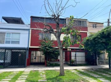 Casa · 115m² · 1 Estacionamiento · Casa Chalet en Jesús María, Arnaldo Márquez