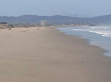 Terreno / Lote , Contralmirante Villar · Terreno de 3825 m² en Venta con Vista Al Mar, Canoas de Punta Sal