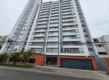 Departamento de 1 habitación, Lima · Barrio Médico Dpto Ideal Para Una Persona o Como Inversión Vista a La Calle