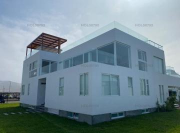 Casa de playa · 351m² · 6 Dormitorios · 2 Estacionamientos · Venta Casa de Playa Las Gramas