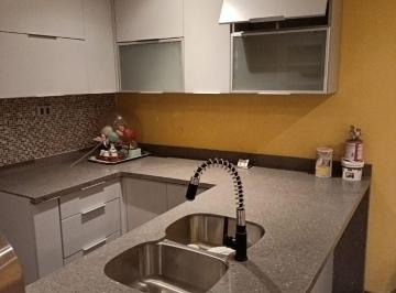 Departamento de 3 habitaciones, Lima · Departamento Primer Piso de Una Casa