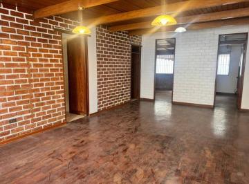 Casa de 5 habitaciones, Lima · Venta Casa Frente a La Huaca Pucllana Como Terreno Buena Ubicacion!