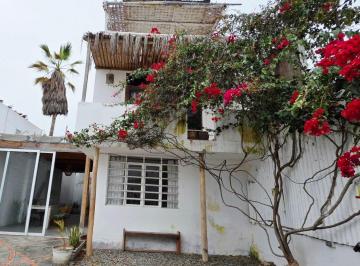 Casa de playa de 3 habitaciones, Lima · Casa con 3 Dorm. de 160 m² en Venta en La Planicie