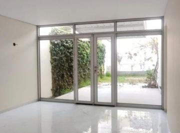 Casa de 4 habitaciones, Arequipa · Amplia Casa en Alquiler en Av Cerca Al Club Internacional