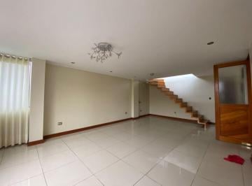 Departamento de 4 habitaciones, Lima · Alquiler Amplio Dúplex en La Molina