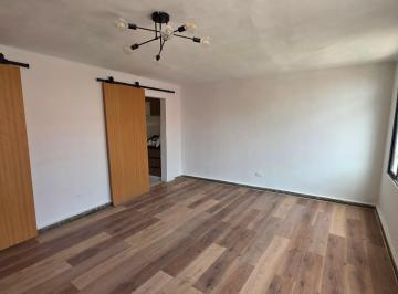 Departamento de 3 habitaciones, Lima · Vendo Departamento Remodelado a 10 Pasos del Malecón de Chorrillos.
