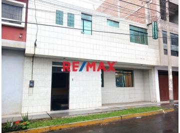 Local comercial · 336m² · Propiedad en Venta con Alto Potencial – Ideal Para Hospedaje, Clínica U Oficinas en Trujillo