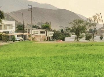 Terreno / Lote , Lima · Terreno Frente a Parque