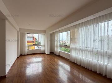Departamento · 103m² · 3 Dormitorios · 1 Estacionamiento · Vendo Lindo Departamento en Barranco, Vista a La Calle en Esquina, a 1 Cuadra de El Sol y Grau.