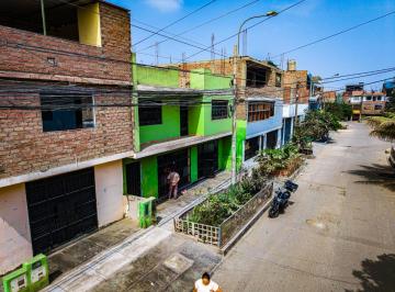 Casa de 6 habitaciones, Lima · Vendo Casa de 2 Pisos en Comas
