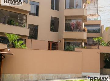 Edificio · Departamento en Golf Los Incas
