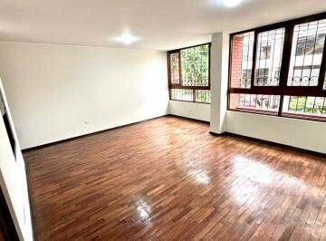 Departamento de 2 habitaciones, Lima · En Venta Acogedor Departamento de 96 m², en Surco a Pasos de La Universidad Ricardo Palma