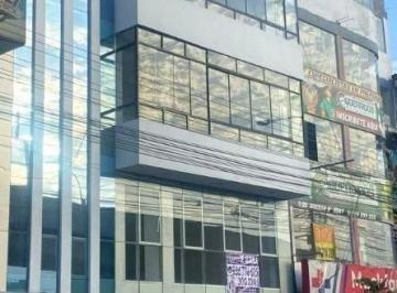 Local comercial · 180m² · Local en Alquiler