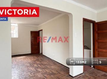 Departamento · 133m² · 5 Dormitorios · Departamento en Venta 2do Piso con Aires E Ingreso Independiente Cerca a Av Grau