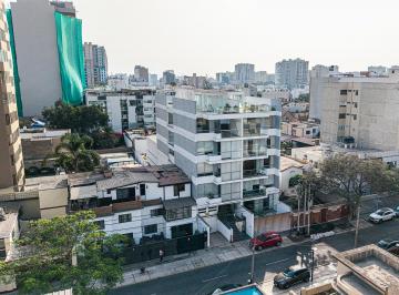 Departamento de 3 habitaciones, Lima · Flat Residencial en Venta | San Isidro — 143 m² · Ascensor Directo · a Media Cuadra de Av Jorge Bas