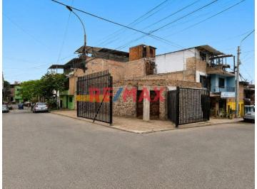Terreno / Lote , Lima · Se Vende Terreno en Esquina Excelente Ubicación Altura del Paradero 18 de Las Flores