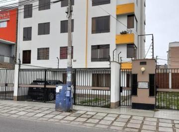 Departamento · 71m² · 3 Dormitorios · Se Vende Departamento en La Campiña Chorrillos
