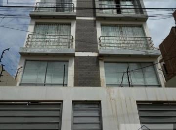 Departamento · 126m² · 4 Dormitorios · 1 Estacionamiento · Departamento y Cochera - Piso 5to - Chiclayo