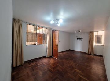 Departamento de 3 habitaciones, Lima · Oportunidad Única! Amplio Dpto de 3 Dorm. Remodelado en Av Brasil | Entrega Inmediata y Sin Cargas