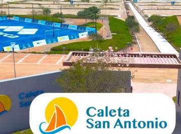 Terreno / Lote , Camaná · Terreno de Playa en Traspaso - Camaná