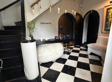 Casa · 350m² · 8 Dormitorios · Hermosa Casa en Venta en Miraflores