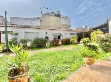 Casa · 269m² · 4 Dormitorios · 2 Estacionamientos · Casa en Venta en La Urb. Corpac, San Isidro