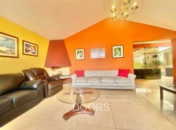 Casa · 269m² · 4 Dormitorios · 2 Estacionamientos · Casa en Venta en La Urb. Corpac, San Isidro