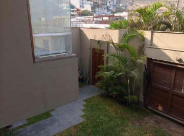 Casa · 243m² · 5 Dormitorios · 1 Estacionamiento · Casa en Alquiler Las Casuarinas