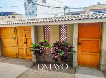Casa · 160m² · 3 Dormitorios · 2 Estacionamientos · Casa en Santiago de Surco