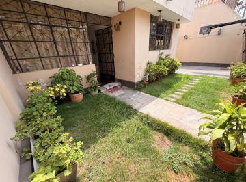 Casa de 5 habitaciones, Lima · Venta de Casa Como Terreno en Surco