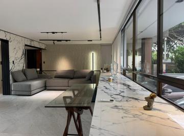 Departamento · 215m² · 3 Dormitorios · 1 Estacionamiento · Departamento de 3 Dorm | Finamente Remodelado | con Terraza | San Isidro