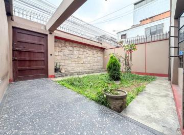 Casa de 5 habitaciones, Lima · Ocasión Casa 2 Pisosen Venta en Av Terreno 200 m² 5 Dormitorio 4 Baños Us$500,000