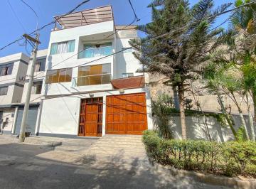 Departamento · 100m² · 3 Dormitorios · Alquiler de Departamento en La Molina